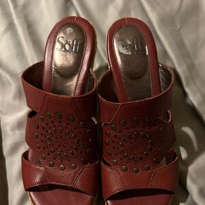 Women's Burgundy Wedges